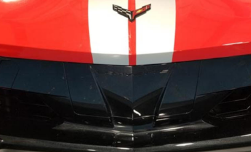 C8 Corvette对车牌安装有清晰的回答