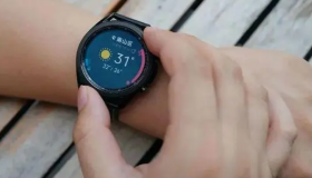 GalaxyWatch4是第一款运行最新版WearOS的智能手表
