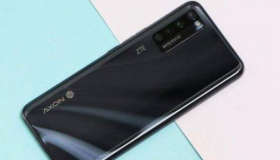 就像中兴Axon20和三星GalaxyZFold3中的实现一样